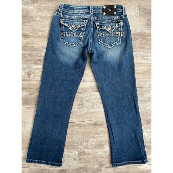 Miss Me Capri Jeans Cropped Distressed Rhinestone Flap Pockets Women’s Size 27 - Picture 4 of 7